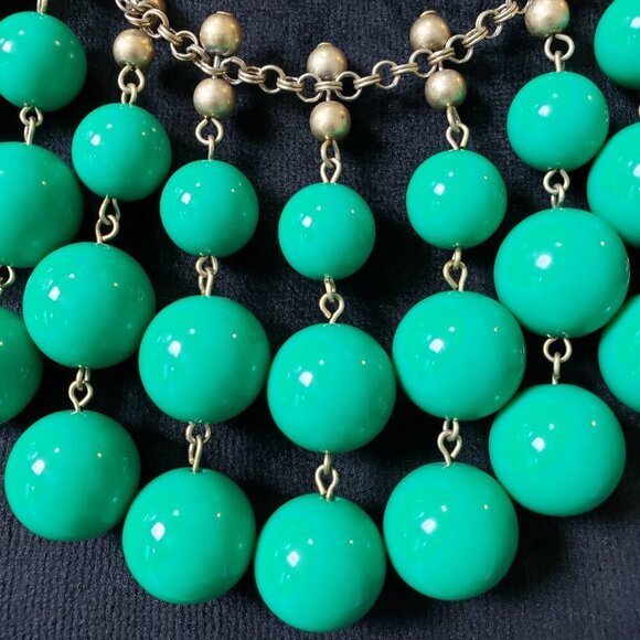 Stella & Dot Gold Tone Green Baubles Pearl Beads Bib Necklace with Lobster Clasp - Picture 2 of 8